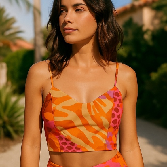 Christian Lacroix Abstract Print Cropped Cami Top XS - Picture 1 of 11